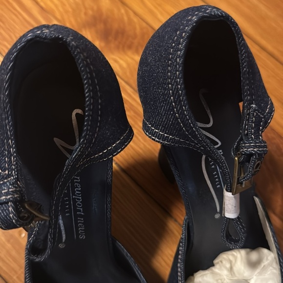 Newport News Blue Denim Wide Heel Open Front 8M Brand New In Box - Picture 6 of 13